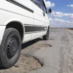 pothole-1703340_640